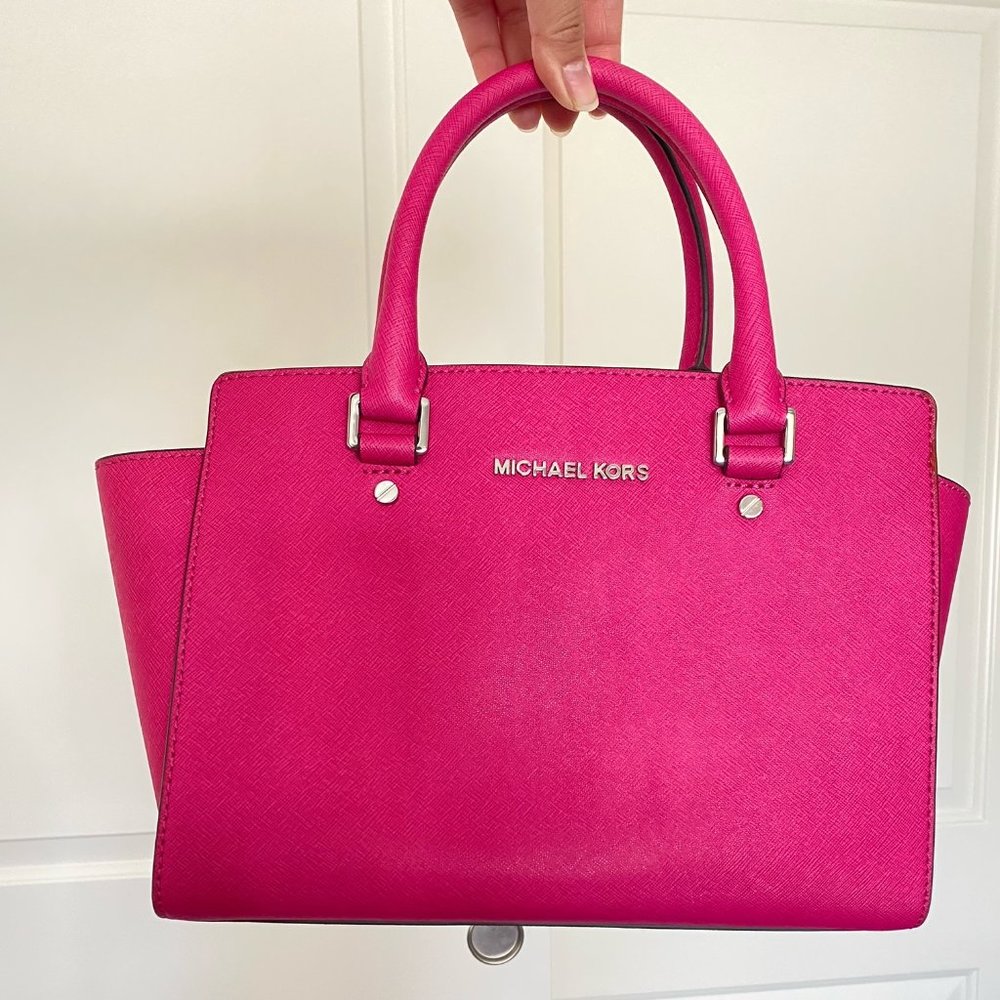 (Medium, Like New) Michael Kors Purse (Handbag or Cross Body)